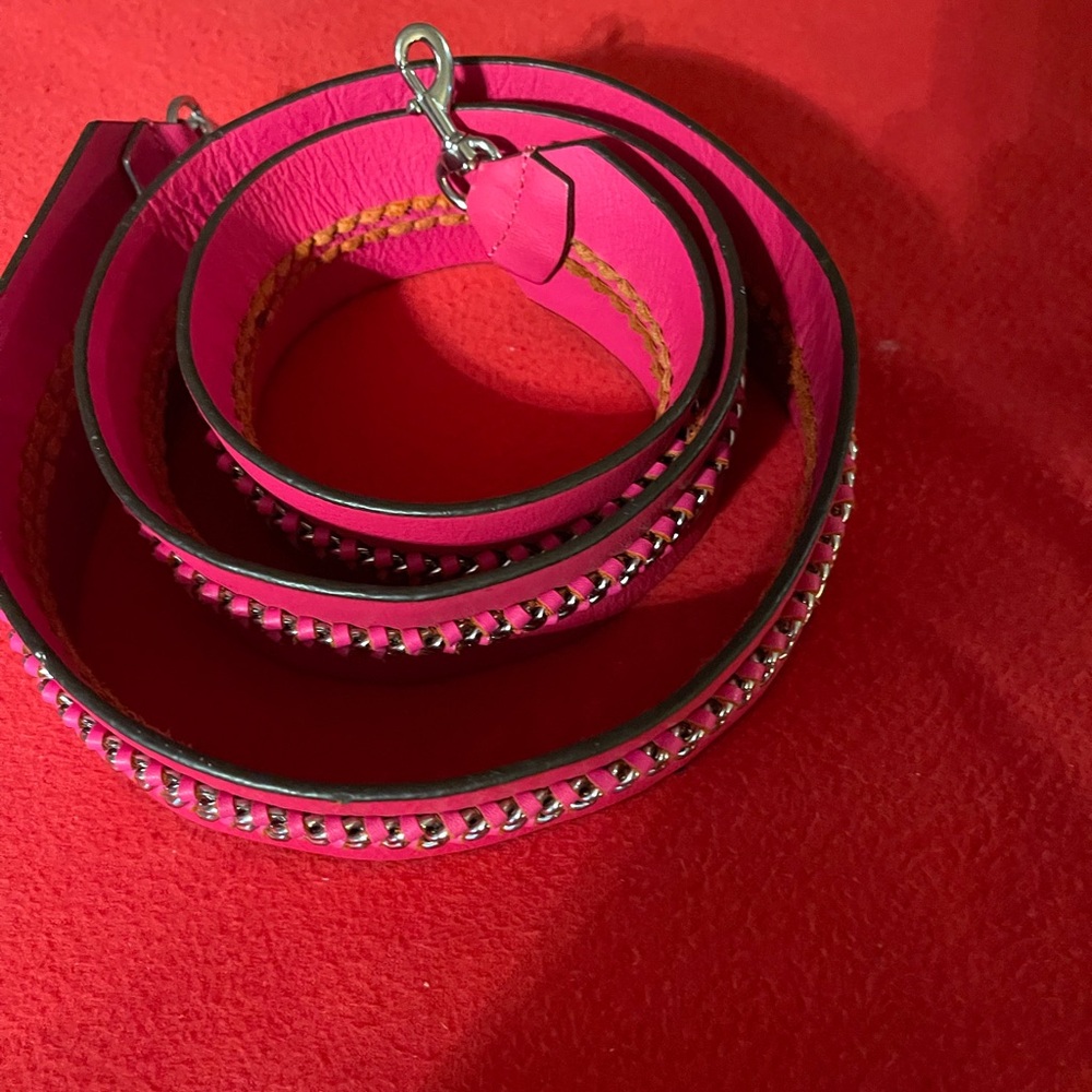 Pink Guitar/ Crossbody Leather Strap - Picture 5 of 5